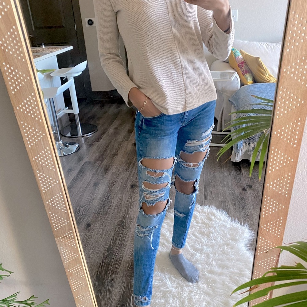 ZARA SUPER RIPPED PANTS
